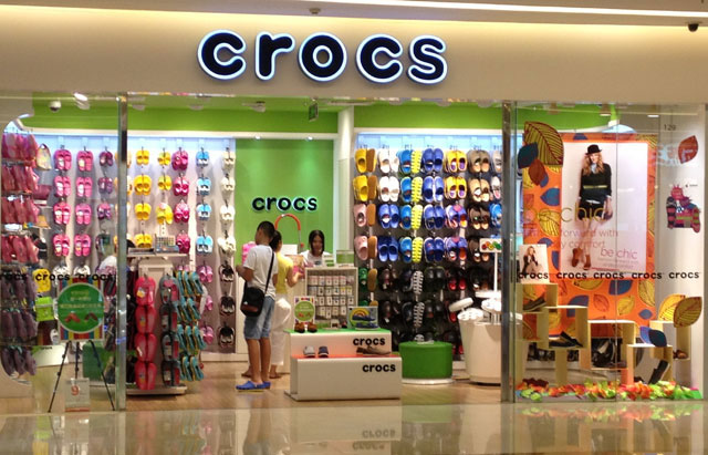 生彩噴繪簽約Crocs卡洛馳國際鞋業,提供POP廣告噴繪方案